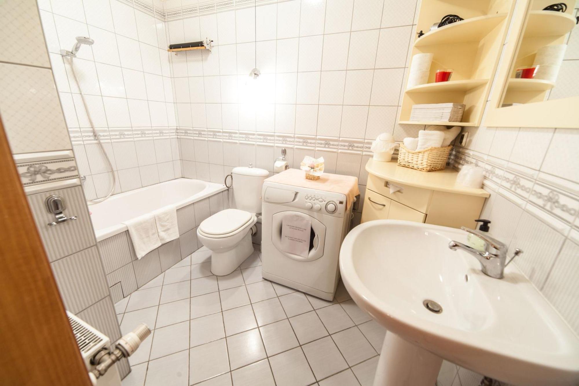 Apartament Eva Wrocław Eksteriør billede